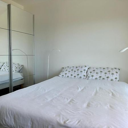 Bel Appartement Avec Vue Mer Villeneuve-Loubet Exterior foto